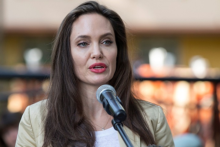  Анджелина Джоли набрала вес и порадовала своих фанатов своими «сочными» формами