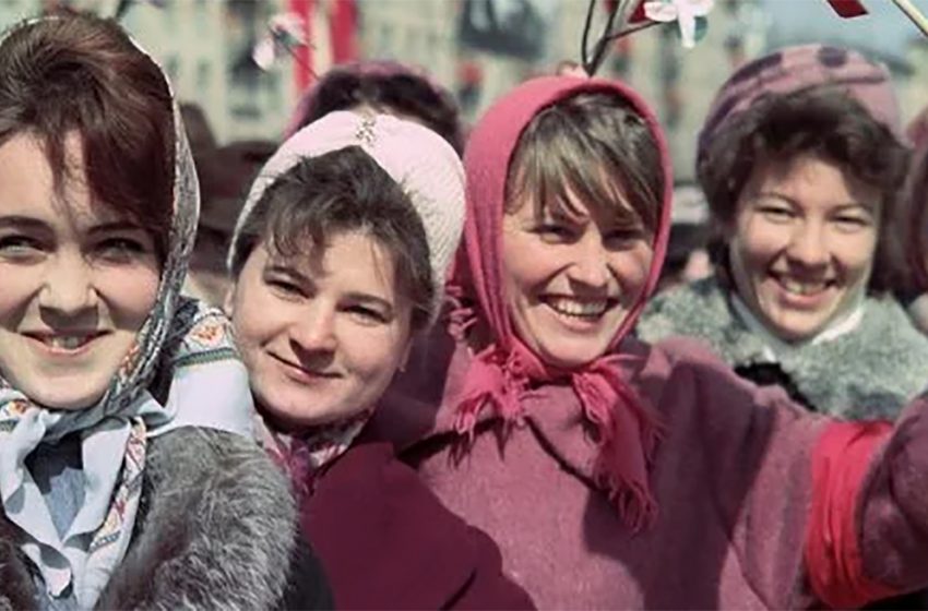  Родом из СССР: почему советских женщин считали непривлекательными и забытыми