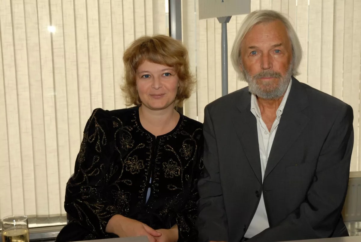 Станислав любшин фото с женой