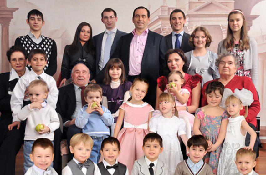  «Дам образование, но оставлю без наследства»: миллиардер Роман Авдеев не собирается вписывать детей в завещание