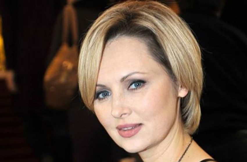  «Постарела»: 48 –летняя Елена Ксенофонтова сильно изменилась за последние 15 лет