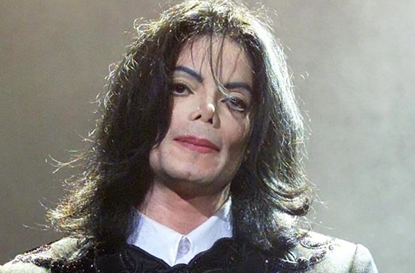  «Поющая красавица»: как сегодня выглядит и чем занимается единственная наследница Майкла Джексона