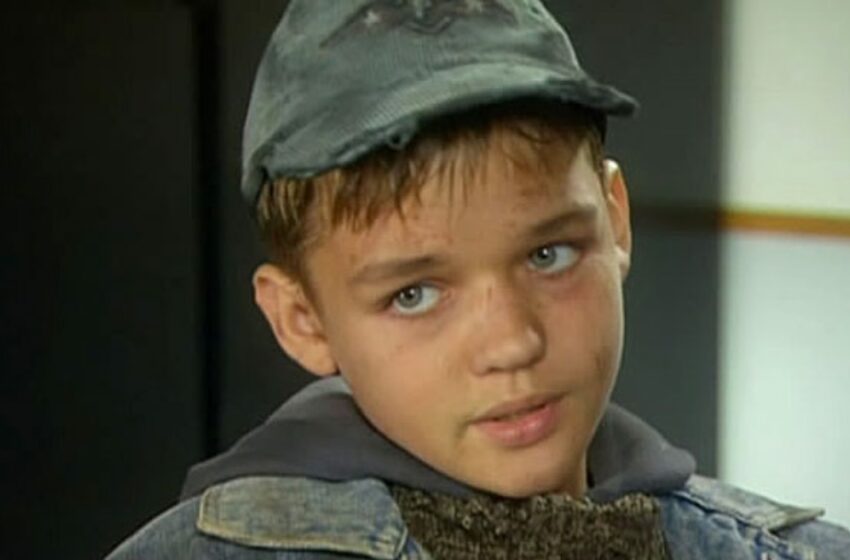  Тот самый сероглазый мальчик из фильмов «нулевых». Как сегодня живет актер Александр Сигуев?