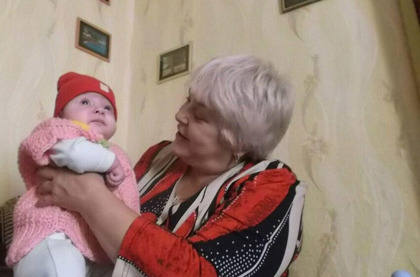  «Родишь – знаться с тобой не буду»: Дончанка во второй раз стала мамой в 50 лет